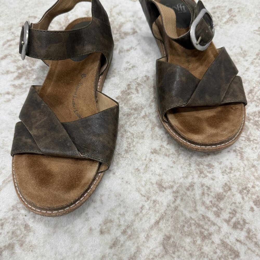 Sofft Shoes Womens Size 10 Brown Leather Sandals Ankle Strap Comfort Cork Wedge - Picture 2 of 13